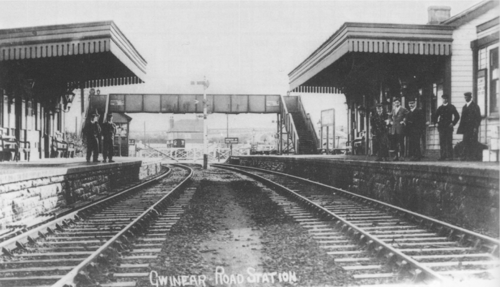 gwinear road around 1910 - lens of sutton collection